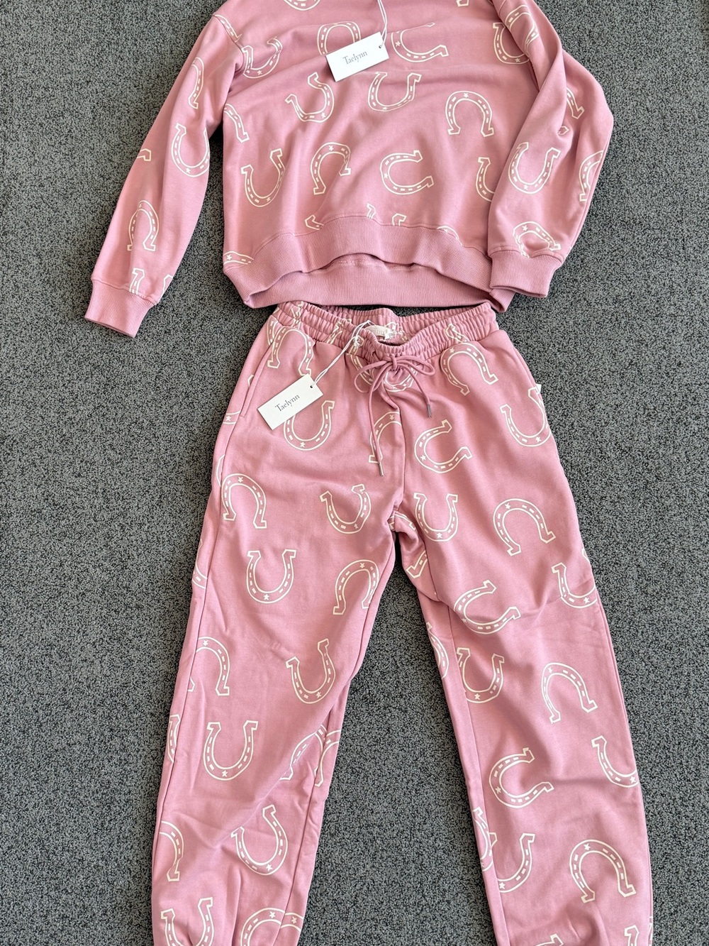 Women’s Maeve Horseshoe Print Sweatshirt/ Sweatpants SET